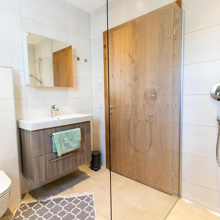 Pedit Apartment *